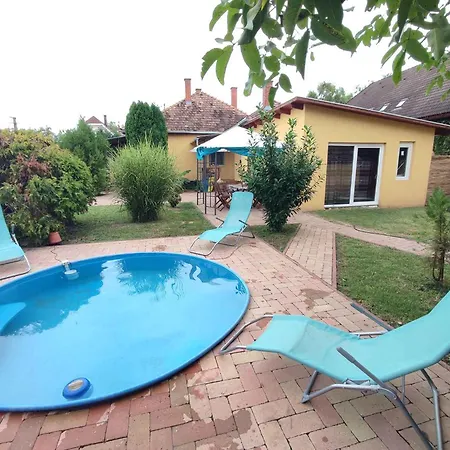 Hébergement de vacances In - Balaton 45810 *