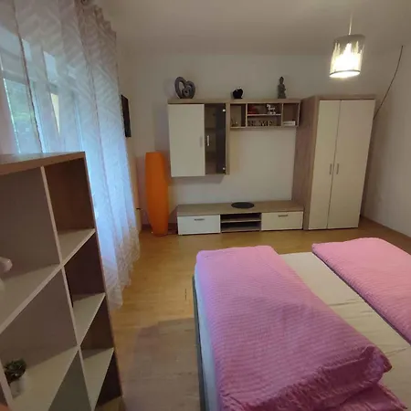 In - Balaton 45810 * Шиофок