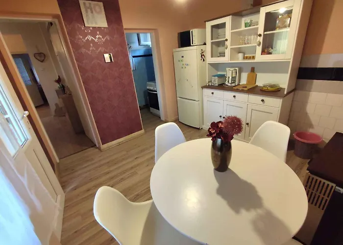 In - Balaton 45810 *